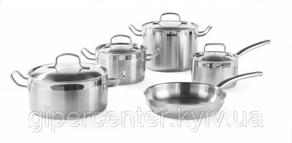 Набір каструль — 9 елементів (4 каструлі з кришками й 1 сковорода)