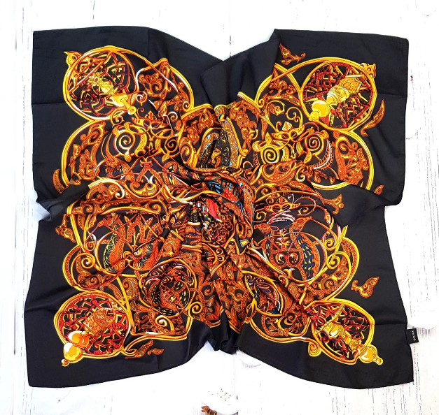 Шовкова хустка Крістел казка 90*90 см чорний