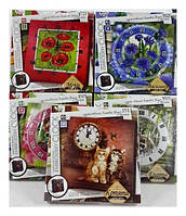 Комплект для творчества Dankotoys "Embroidery clock"