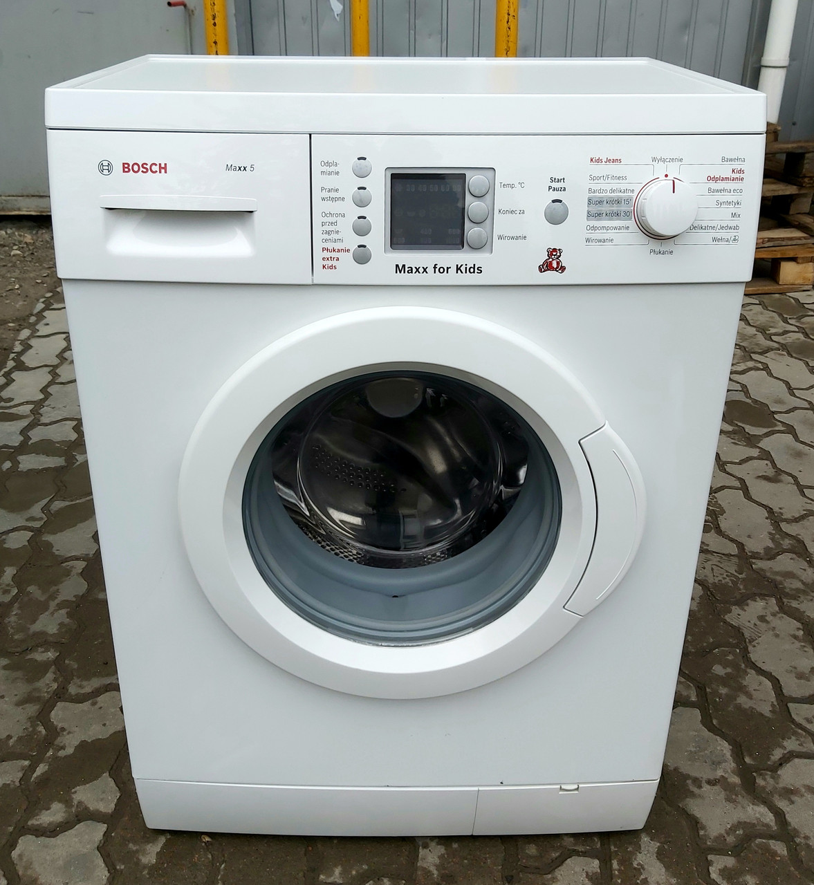 Вузька пральна машина 40 см Бош Bosch WLX 2048 K б/у
