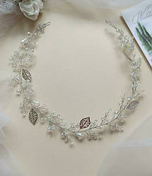 Гілочка з дроту, намистин і кришталіків на голову (ручна робота)