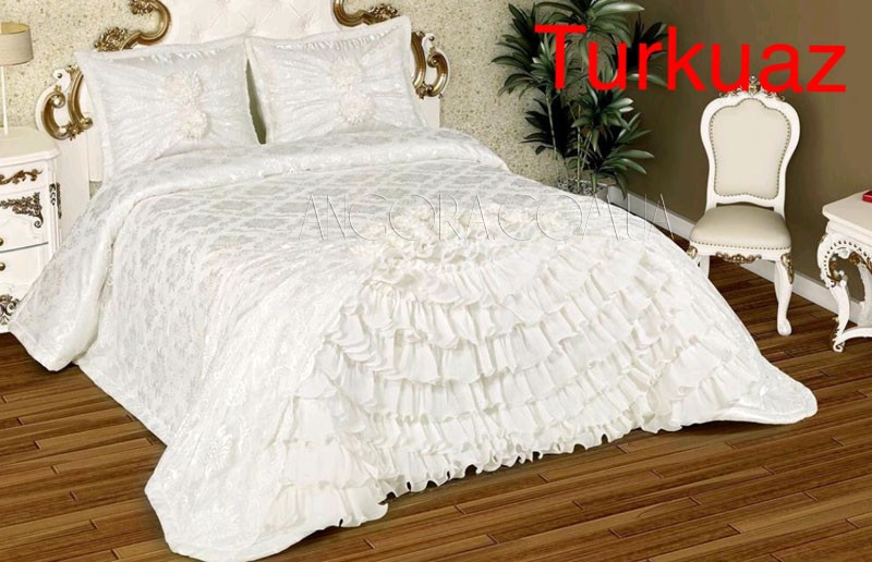 Атласне покривало 260x260 з рюшами Serinian "Turkuaz" крем