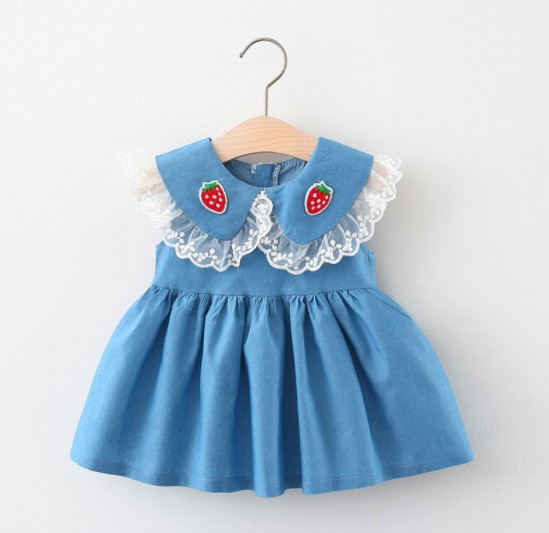 Плаття дитяче літнє полунички блакитне