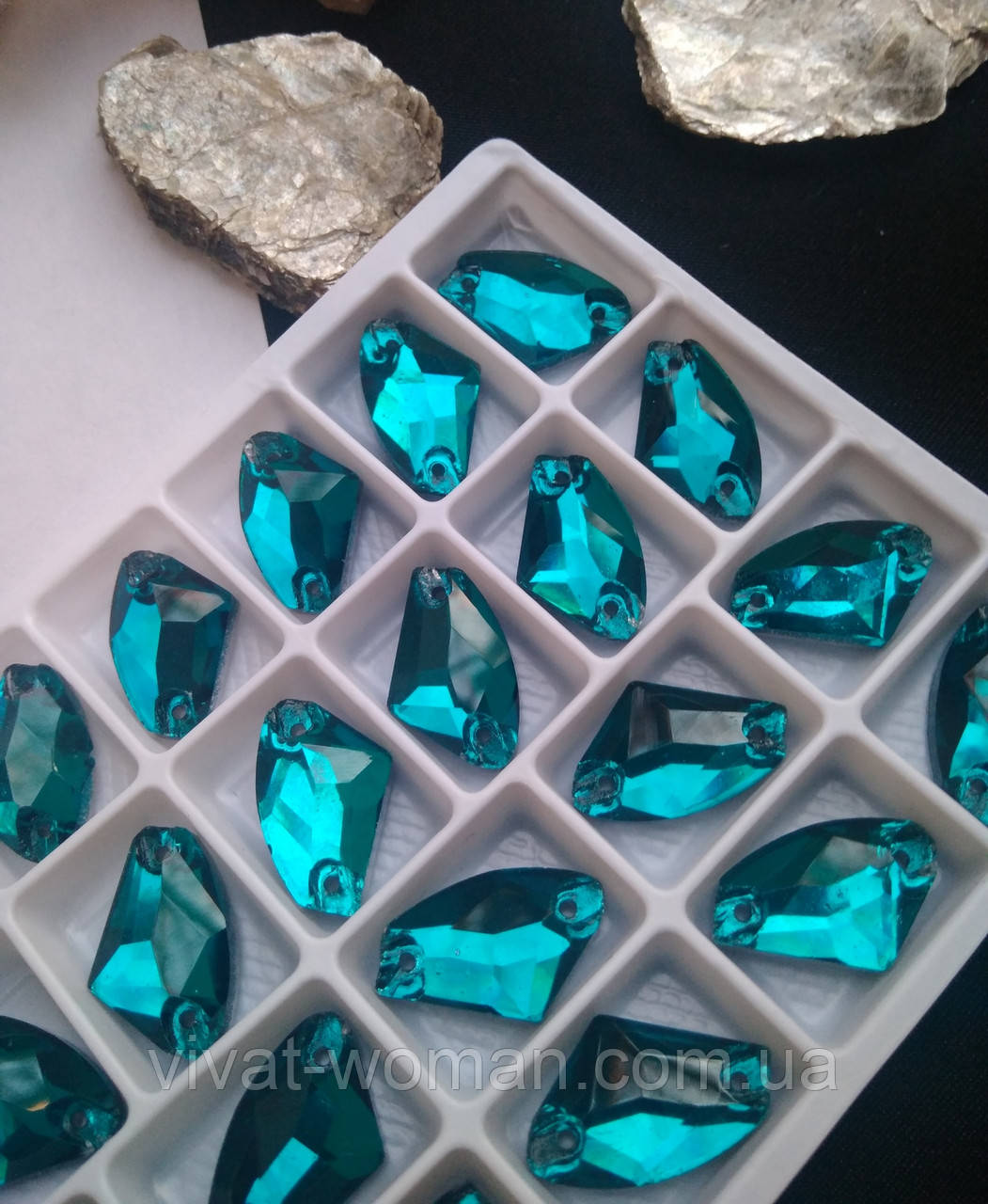 Стрази пришивні Топірець 9х14 мм Blue Zircon, скло