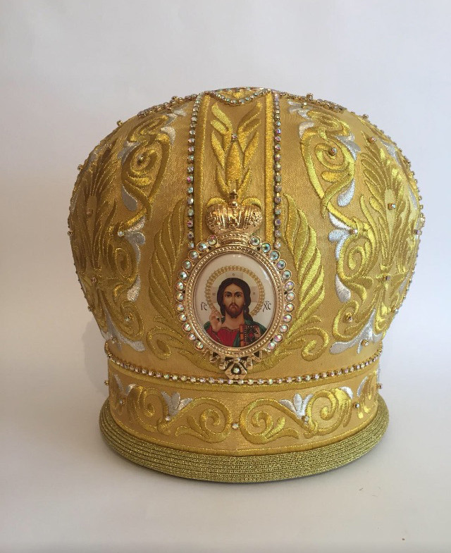 Замовити головні убори священиків по каталогу