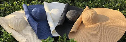 Жіночі пляжні капелюхи − секрети вибору