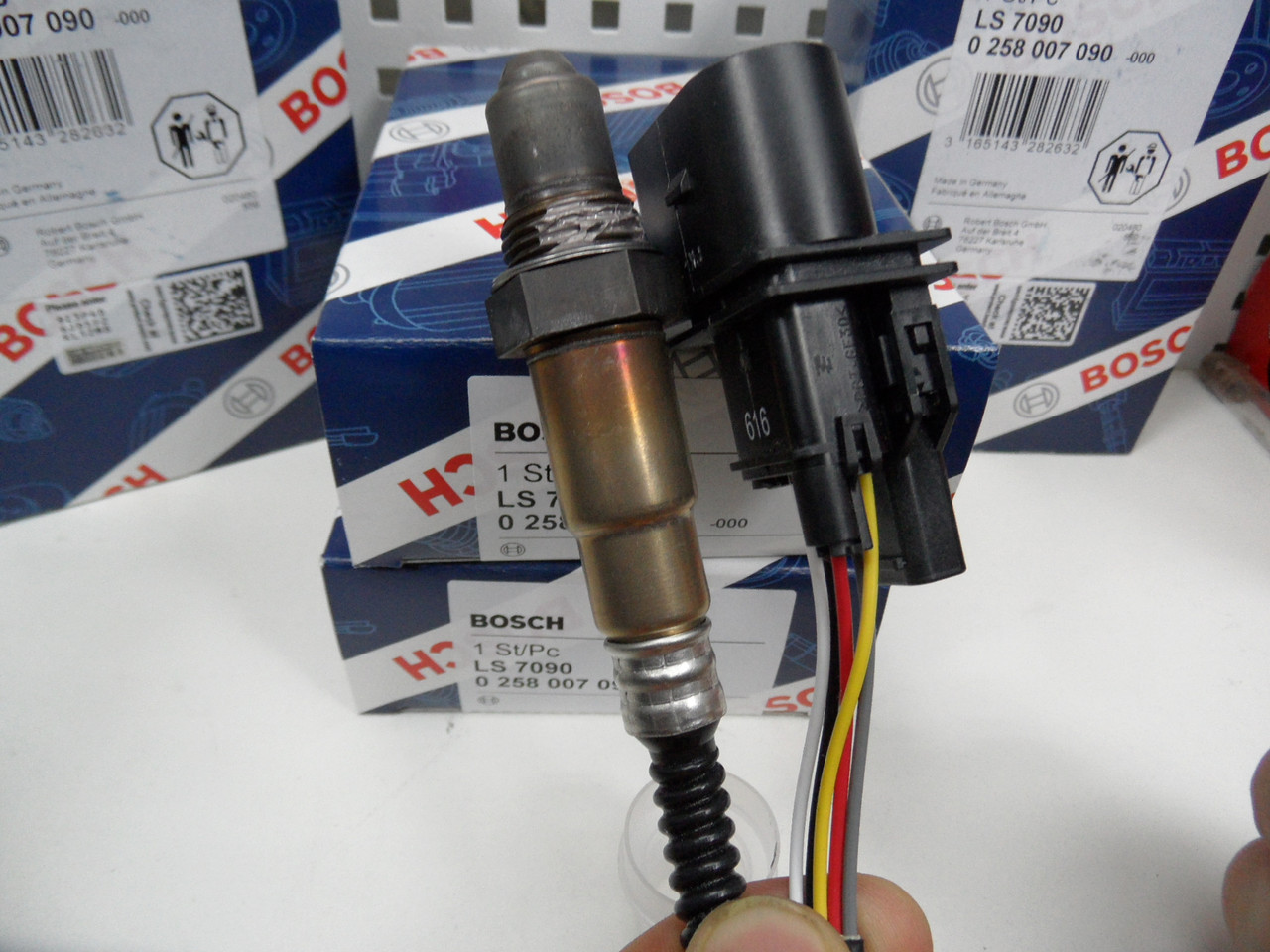 t(*^-^*)t様用•*¨*•.¸♬︎ Придбати Втулка стабілізатора заднього - 557885A000 - County