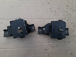 Подушка двигуна Subaru Forester S10 Impreza G10 G11 G12 G22 41022FA091 41022FA092