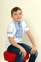Трикотажна футболка вишиванка для хлопчика, фото 3