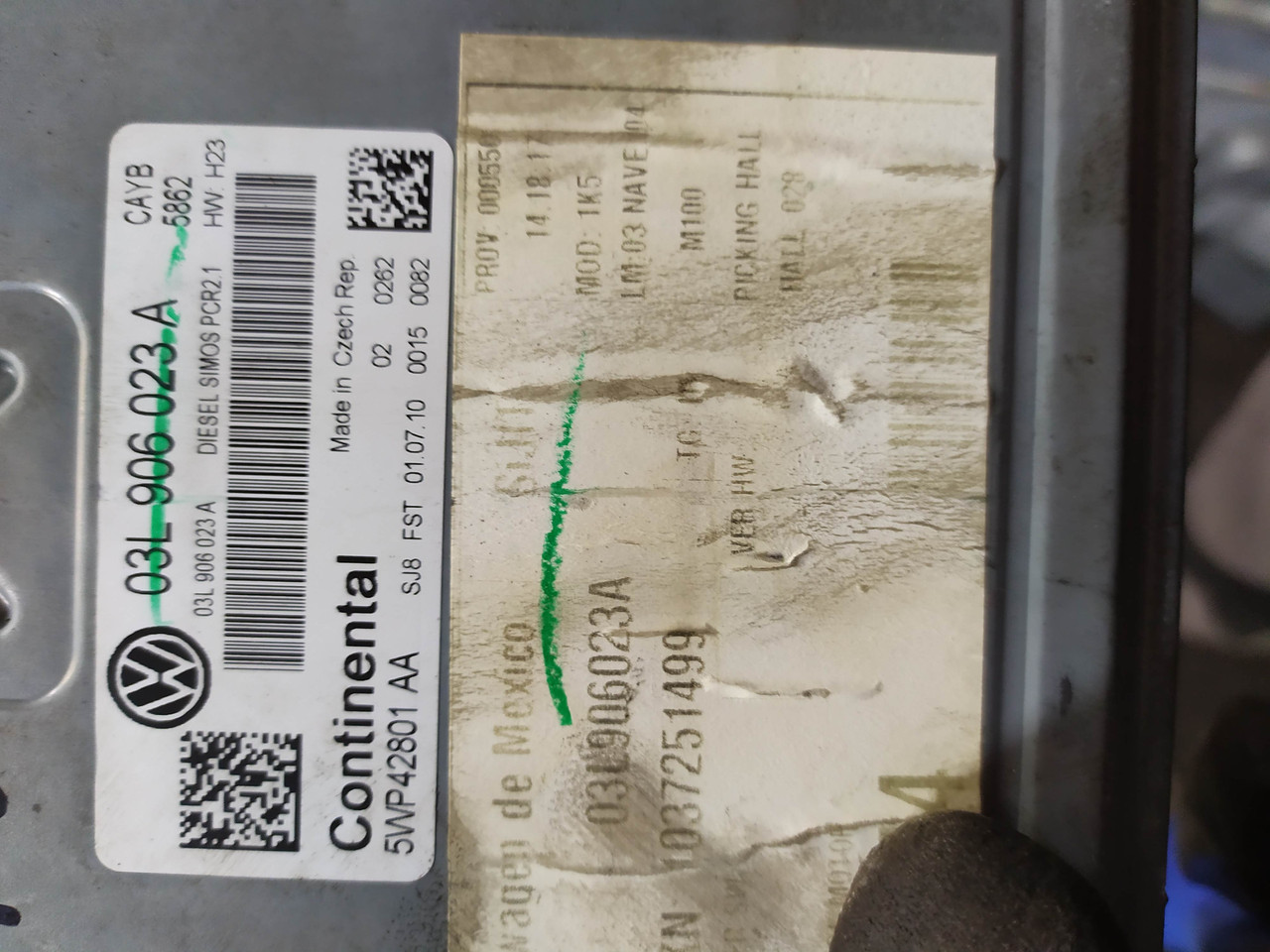 Блок керування двигуном 1.6tdi skoda \ volkswagen