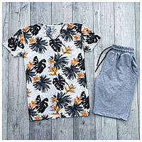 Чоловічий літній комплект різнокольорова футболка + сірі шорти (багато кольорів)