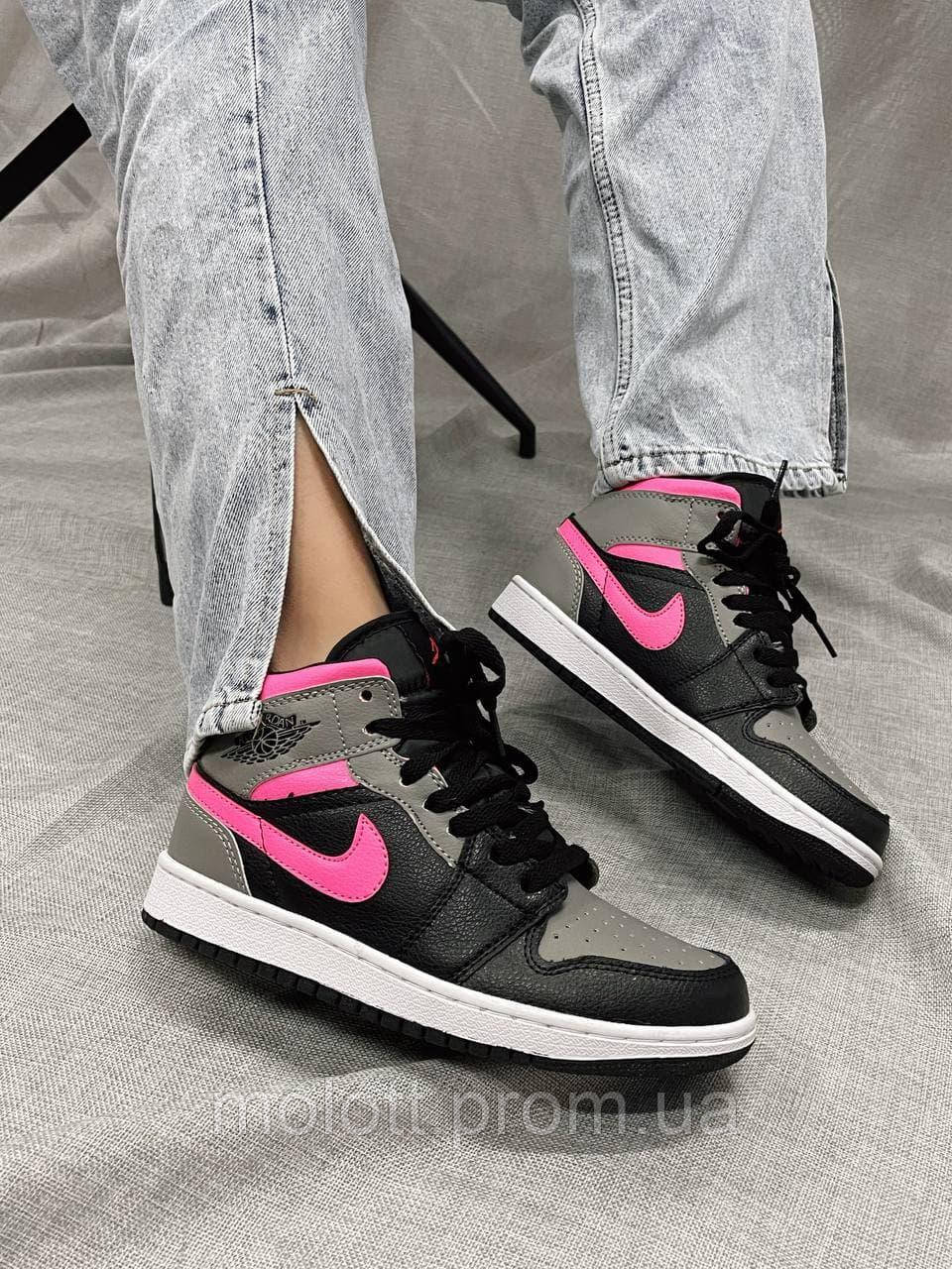 Кроссовки Nike Air Jordan Retro 1 Mid "Pink Shadow"	Артикул N0127