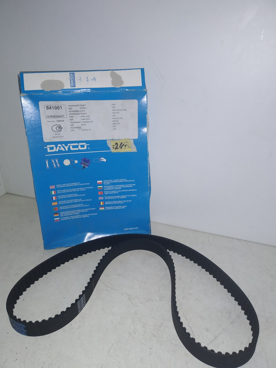 Dayco Ремень ГРМ AUDI 80,A4,A6 VW CADDY,GOLF,PASSAT,POLO,TRANSPORTER, VENTO
