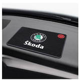 Протиковзний силіконовий килимок на торпеду авто з логотипом "Skoda", фото 2
