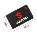Протиковзний силіконовий килимок на торпеду авто з логотипом "Suzuki", фото 2
