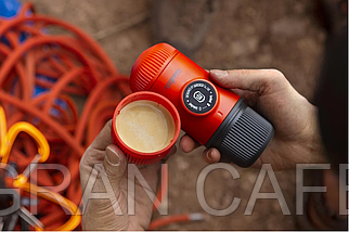 Нанопрессо светло-красный + чехол "Nanopresso Elements Lava Red от WACACO®" Портативная эспрессо машина, фото 3