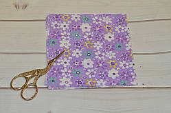 Декоративна тканина для рукоділля фіолетова у квіти 25х25 см