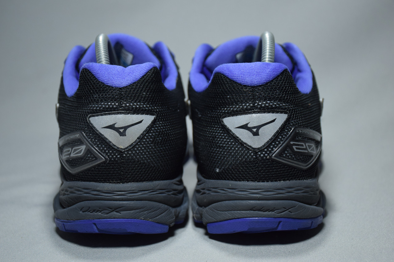 Mizuno wave rider 20 gtx best sale