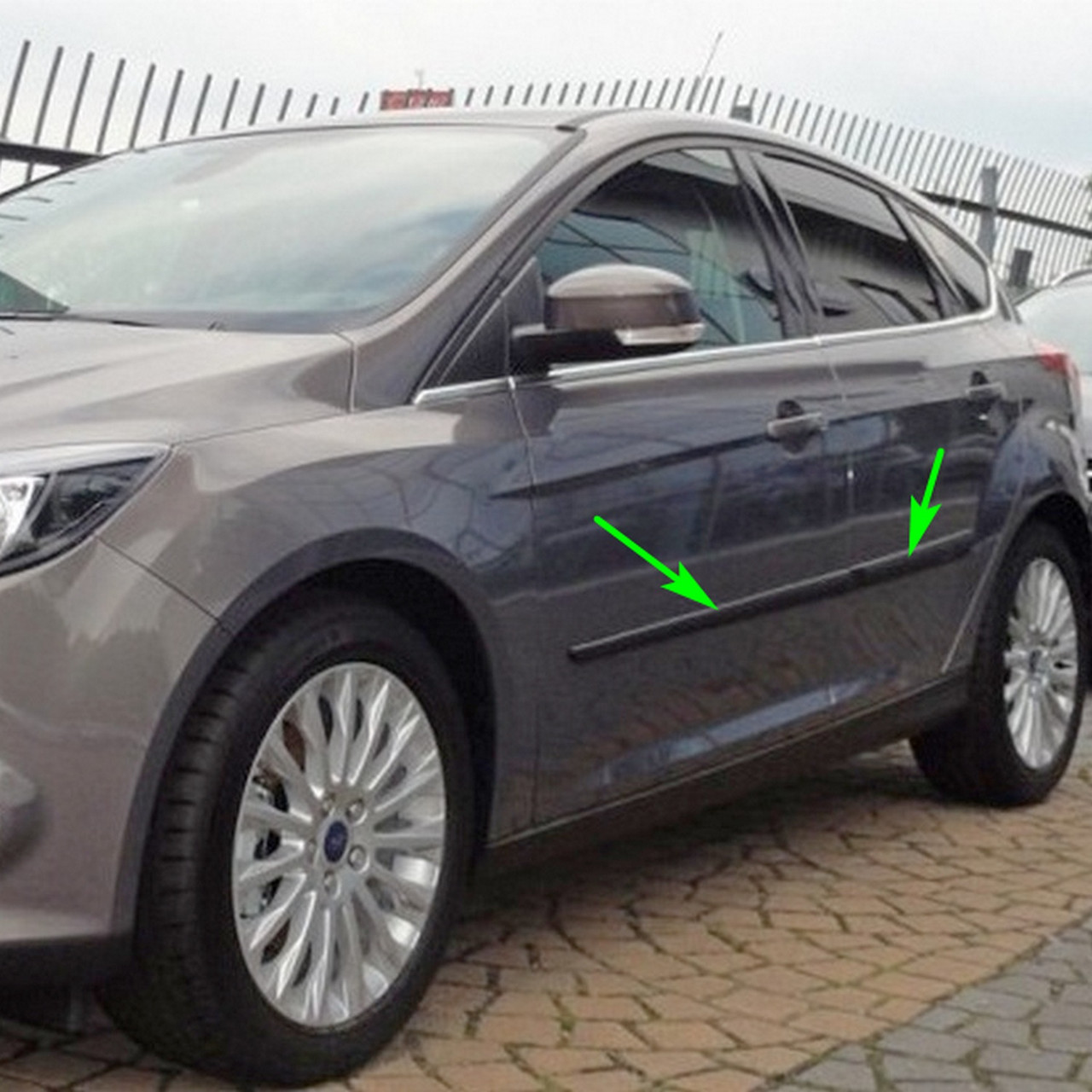 Молдинги на двері для Ford Focus Mk3 2010-2014