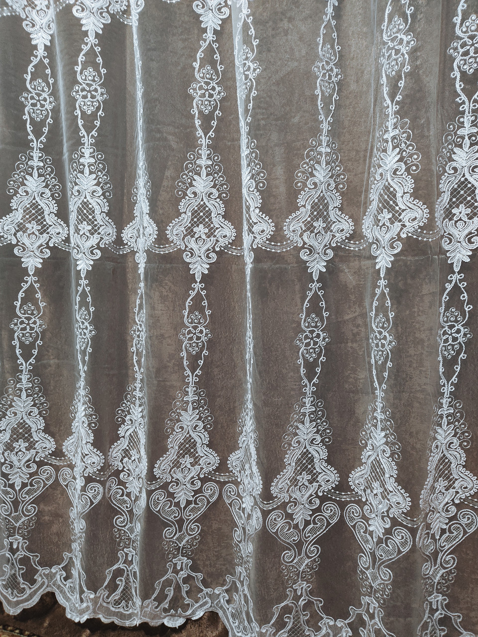 Тюль микросетка білого кольору з кордової ниткою і люрексом