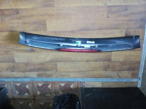 Б/у спойлер 7L6827933C volkswagen touareg 2008