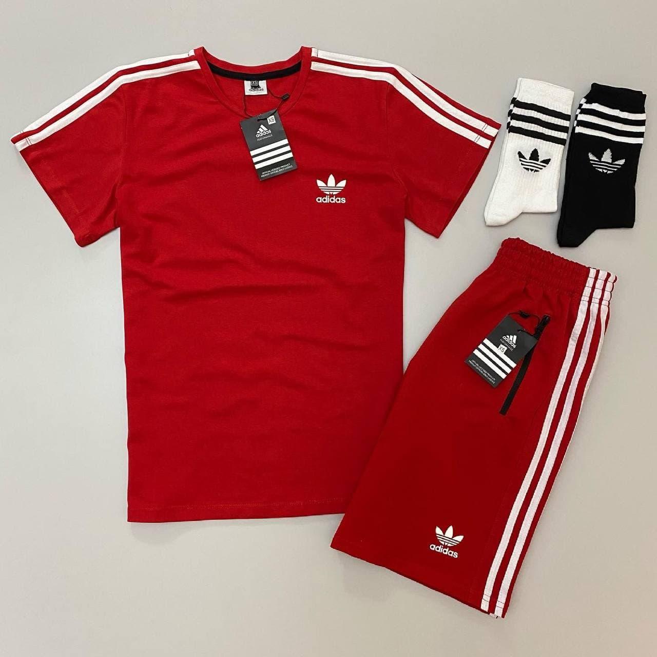 Чоловічий літній костюм Adidas футболка і шорти і шкарпетки в подарунок червоний