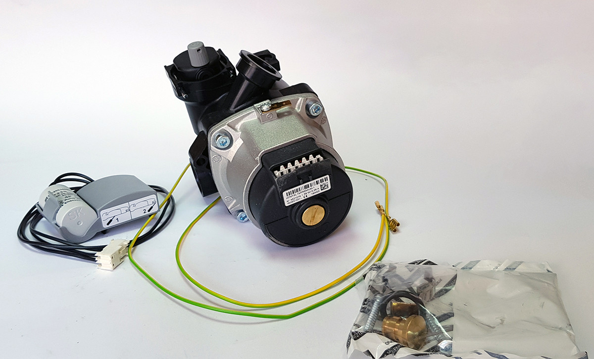 Насос циркуляційний на газовий котел Ariston AS, BS, BSII, EGIS (PLUS), MATIS 60001584