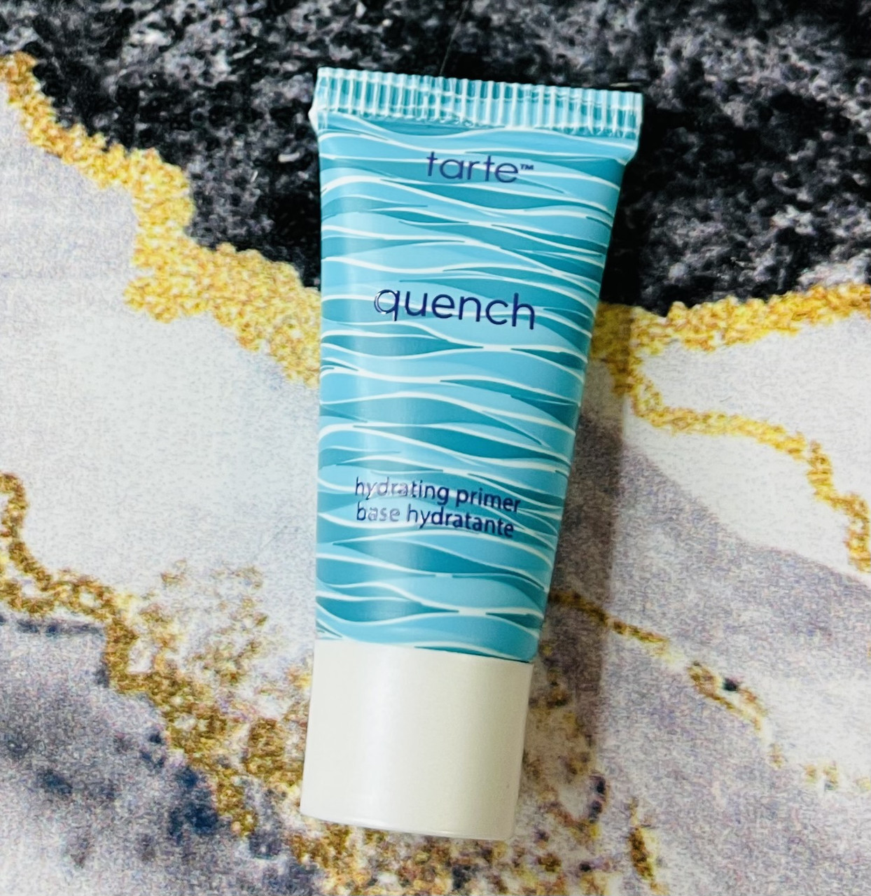 Праймер із гіалуроновою кислотою TARTE Quench Hydrating Primer