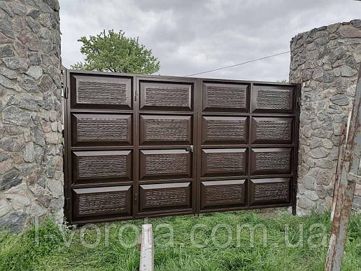 В'їздні ворота розпашні з виразний хвірткою (фільонка лінза), фото 1