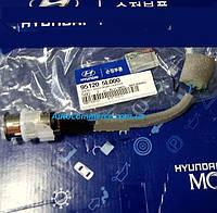Гнездо прикуривателя Hyundai HD65, HD72, HD78 Хюндай hd (951205L000)