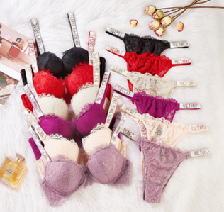 Комплект нижньої білизни Вікторія