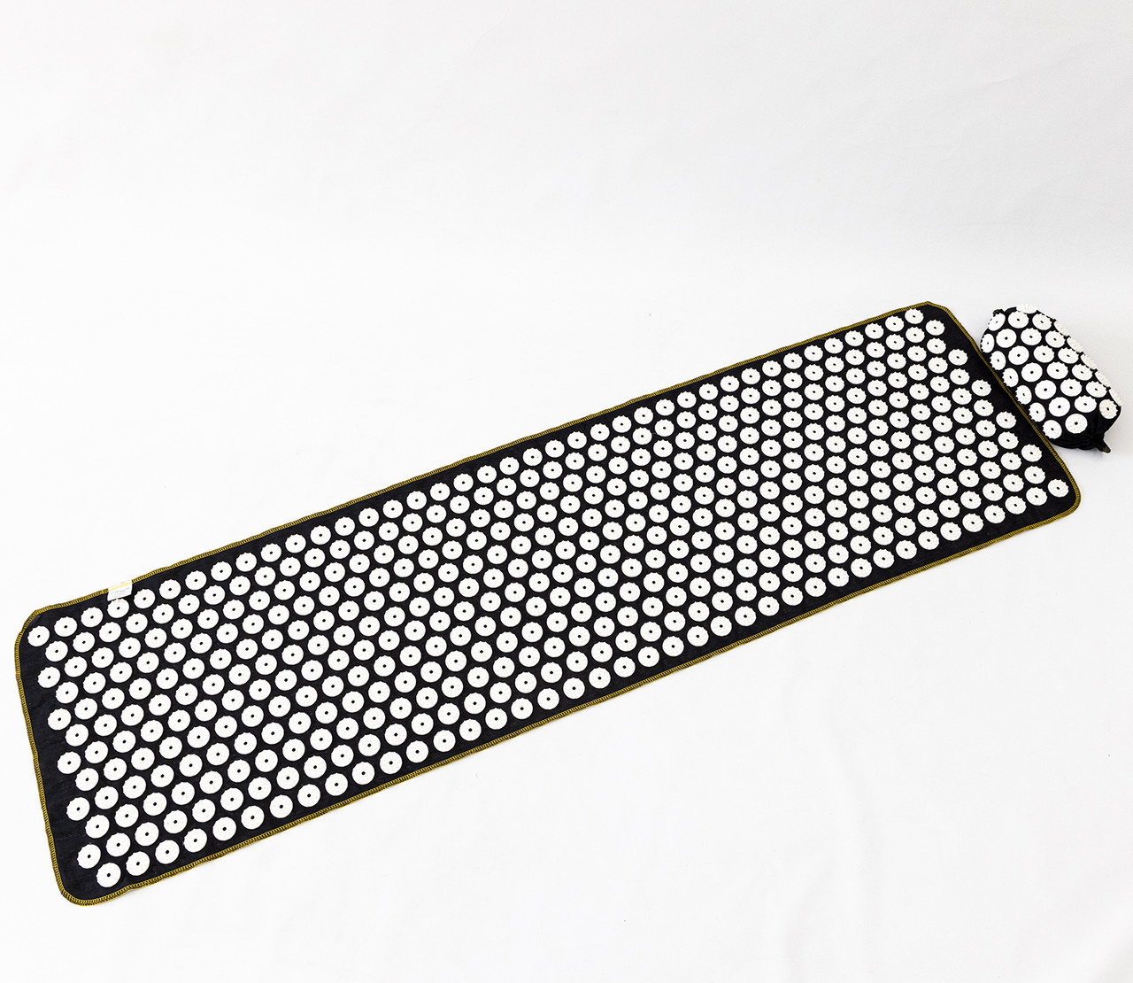 Масажний килимок Аплікатор Кузнєцова + валик масажер для спини/шиї/ніг/стоп OSPORT Lite ECO 145 (apl-028) Чорно-білий, фото 1