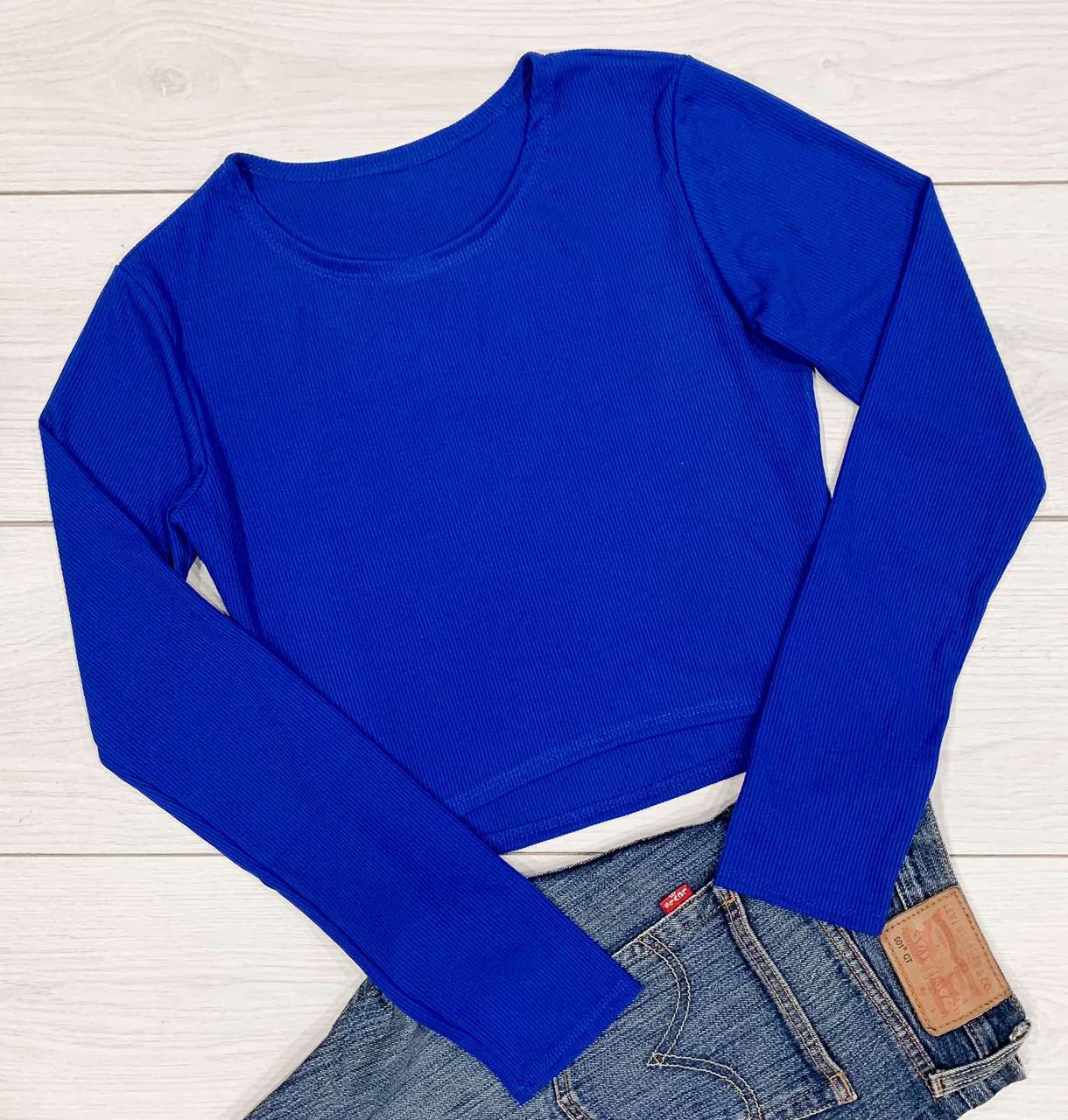 Кофта однотонна з довгим рукавом.