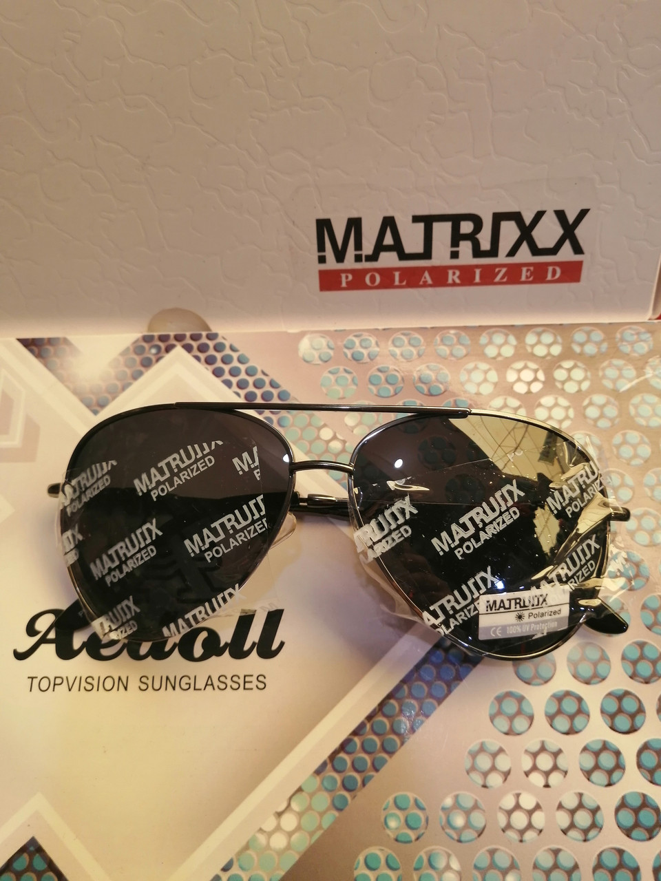 Сонцезахисні, чоловічі окуляри фірми Matrix