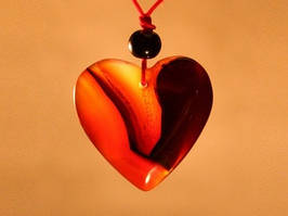 Амулети з Каменю Сердолік