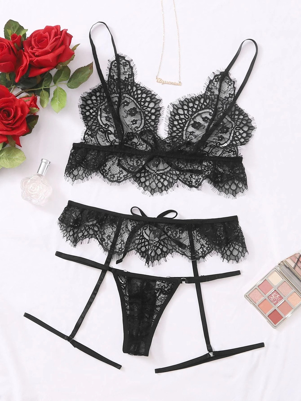 Мереживна білизна з поясом