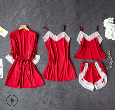 Халат з пеньюаром, піжамою двійкою