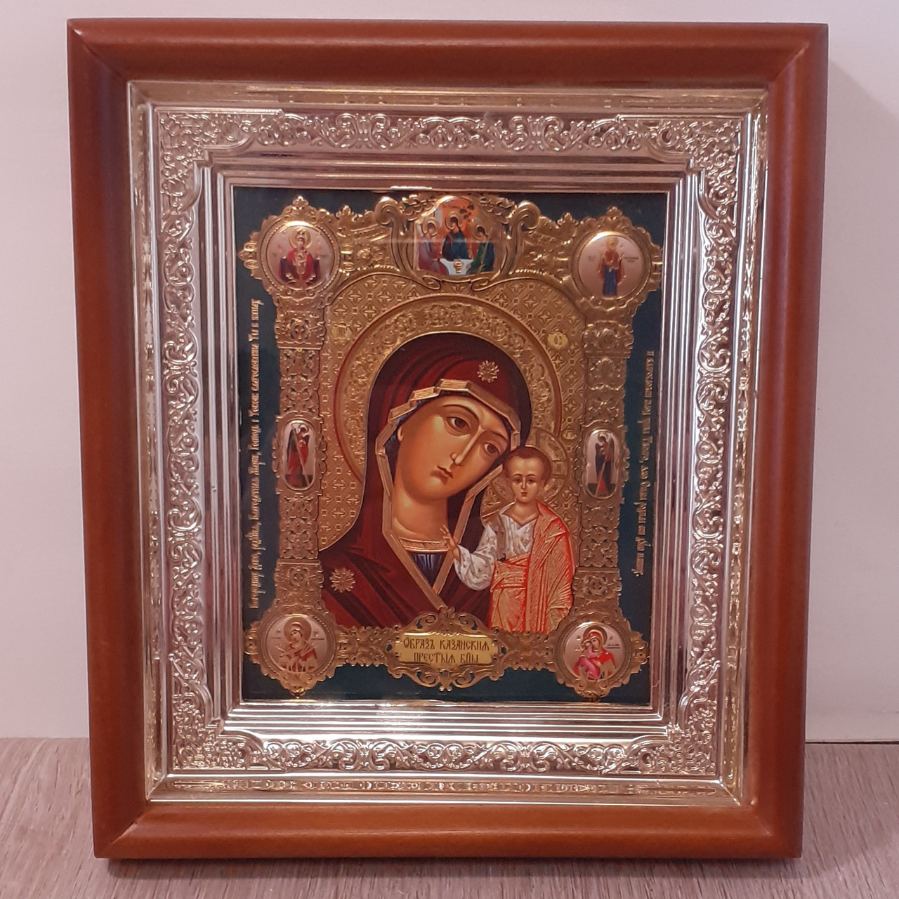 Ікона Казанська Пресвята Богородиця, лик 10х12 см, у світлому прямому дерев'яному кіоті, фото 1