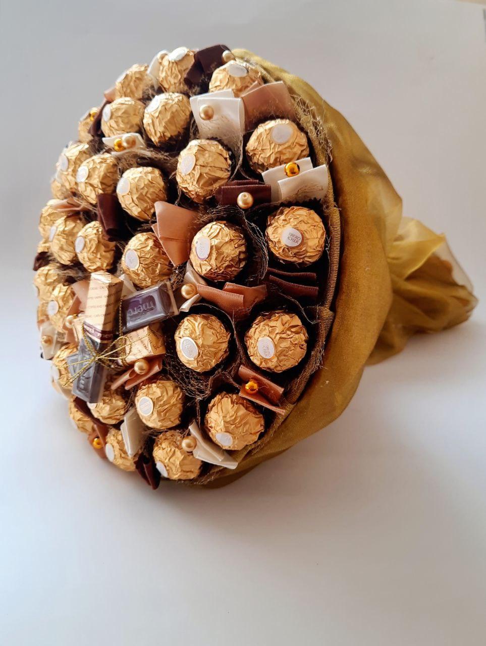 Букет з цукерок Ferrero Rocher Фортуна для чоловік / жінки