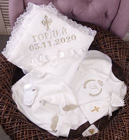 Іменний набір одягу з вишивкою для хрещення хлопчика, айворі