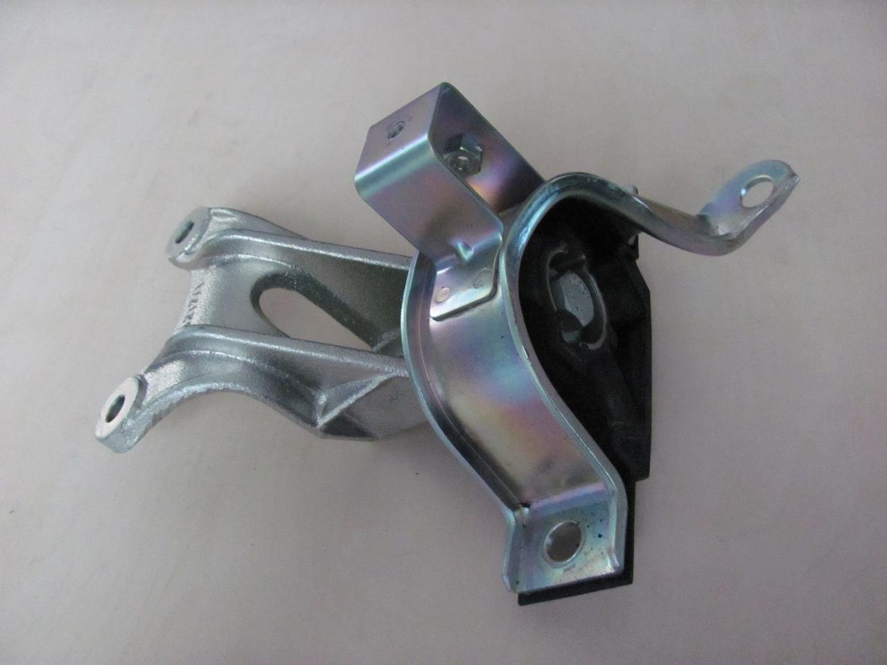 Подушка двигуна передня права Fiat Doblo 01- | 1.9 D-JTD | IMPERGOM