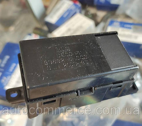 Кнопка склопідіймача Hyundai HD78, HD65, HD72 Хюндай HD (93692-5H010), фото 3