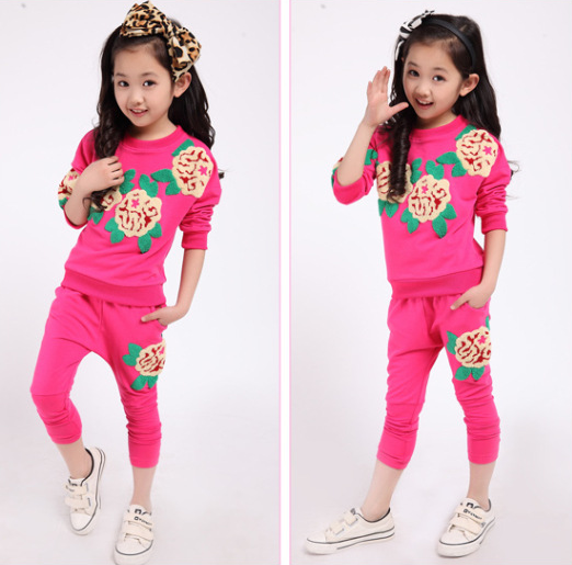 Дитячий спортивний костюм на дівчинку "Троянди" 130, фото 1