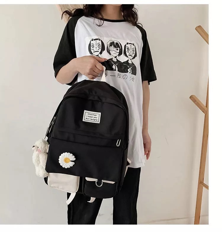 Рюкзак для девочки школьный стильный городской Rentegner водонепроницаемый черный с брелком и ромашкой - фото 8 - id-p1429411859