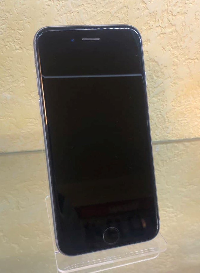 БУ Apple iPhone 6s 16 ГБ сріблий