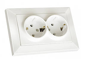 Розетка внутрішня Mutlusan CANDELA біла подвійна у 1 коробку з заземленням 16 А (46-90-53)