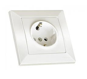 Розетка внутрішня Mutlusan CANDELA біла з заземленням 16 А (46-90-51)