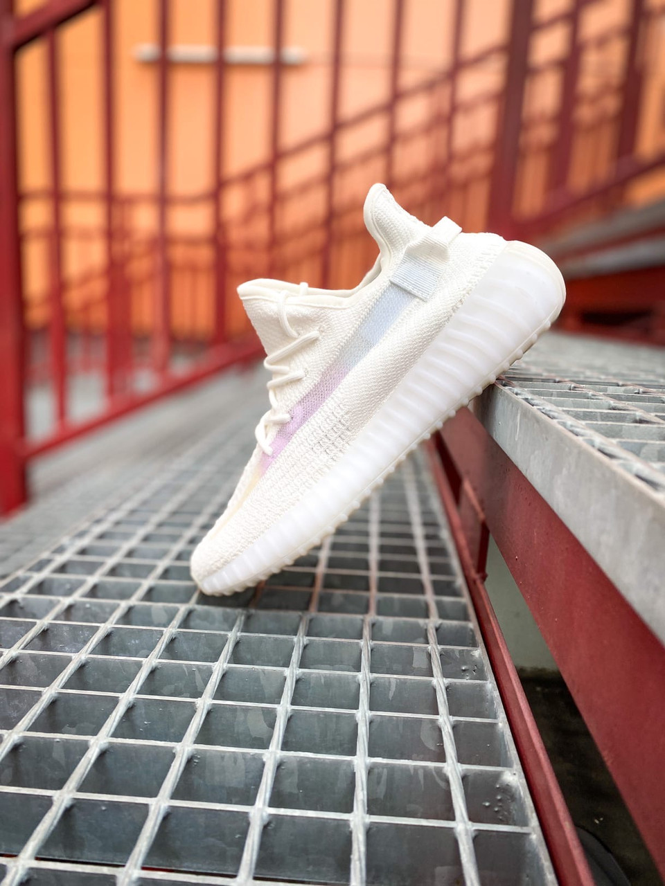 Кросівки Adidas Yeezy Boost 350 V2 "Chameleon"