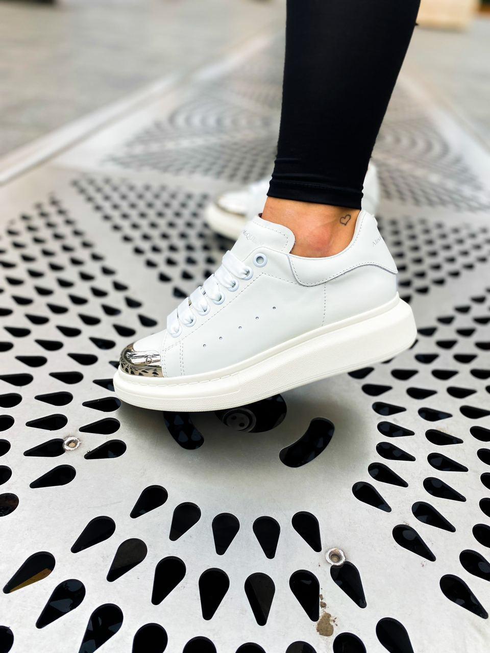Alexander McQueen "White Metal"