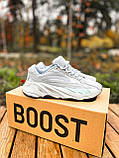 Adidas Yeezy 700 V2 "Hospital Blue", фото 10